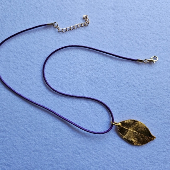 Pendant Necklace Golden Leaf Real Genuine Leaf Metal Gold Platet 24K - Picture 2 of 5